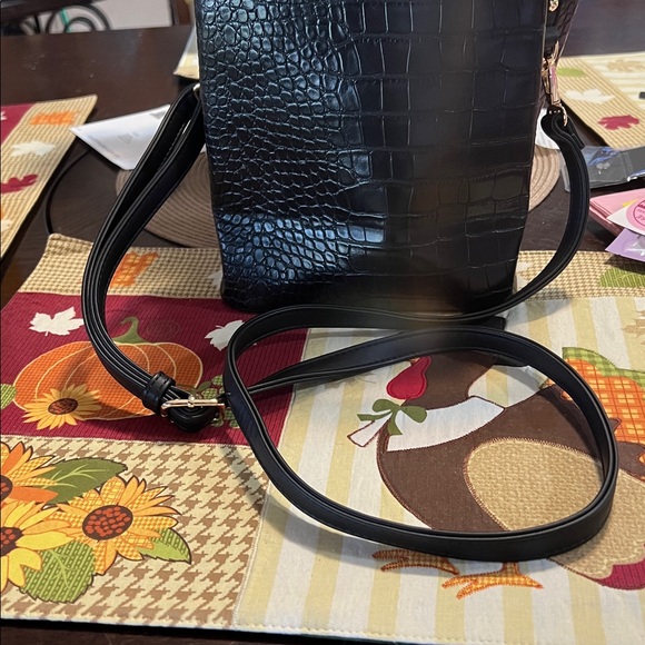 AOTA Black Croc-Embossed Handbag NWOT - Picture 6 of 6